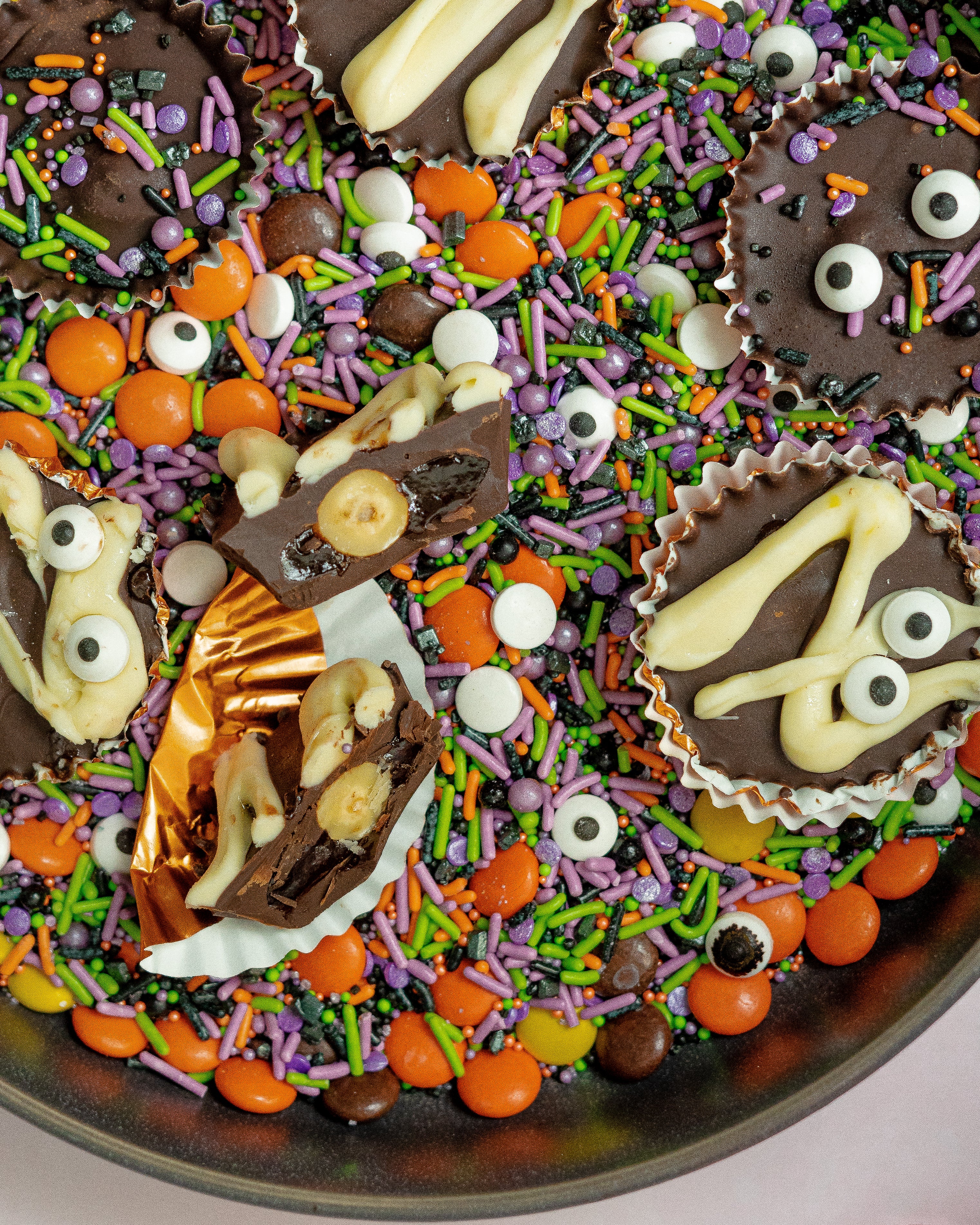 Spooky Gooey Cups